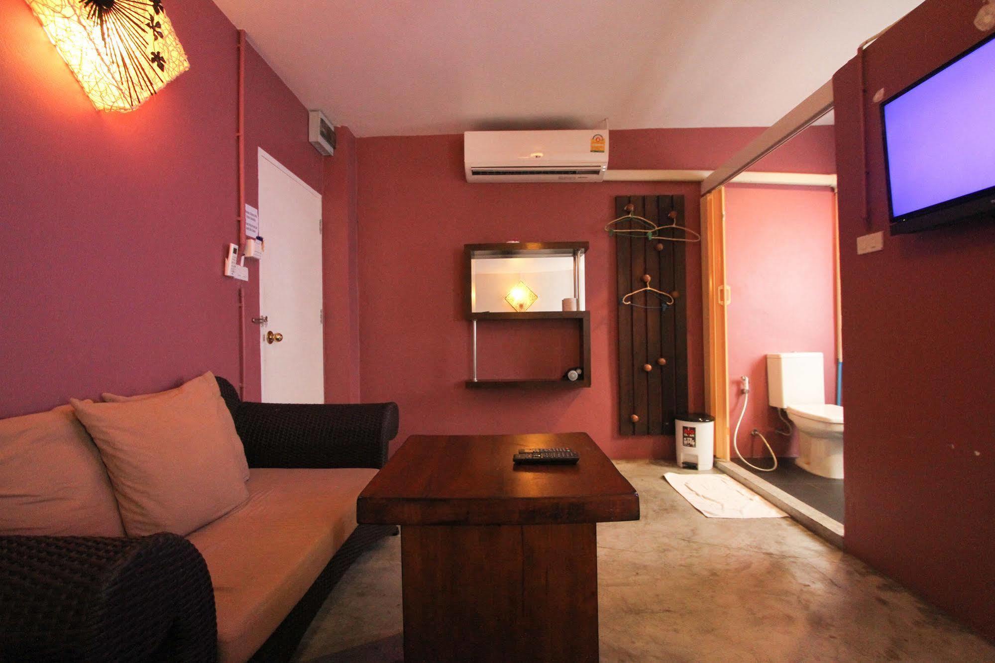 At Smile Oasis Houses Bangkok Eksteriør billede